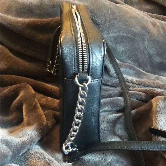 Michael Kors purse - Picture 2 of 4